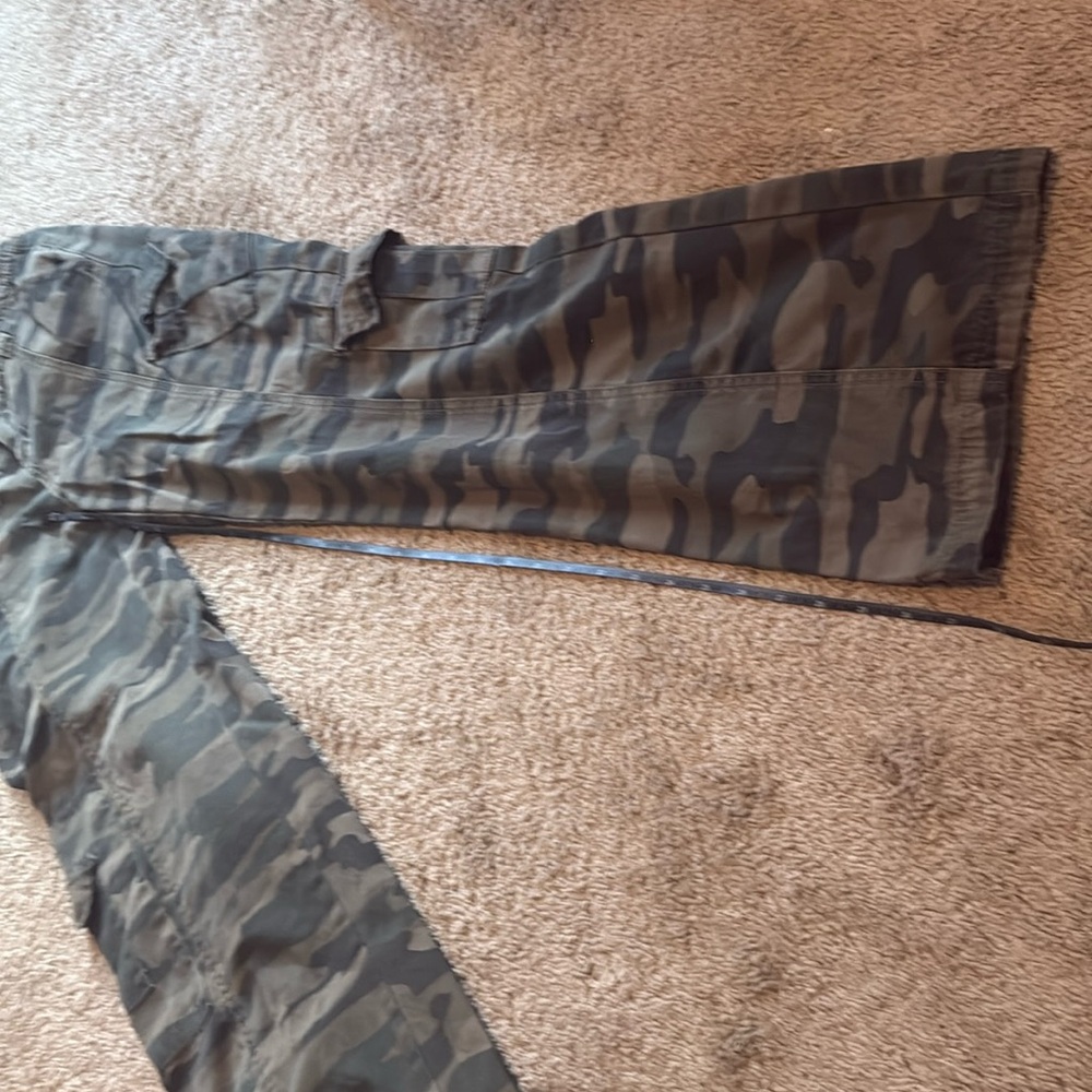 PacSun Camo Cargo Pants (XS) - Picture 11 of 12